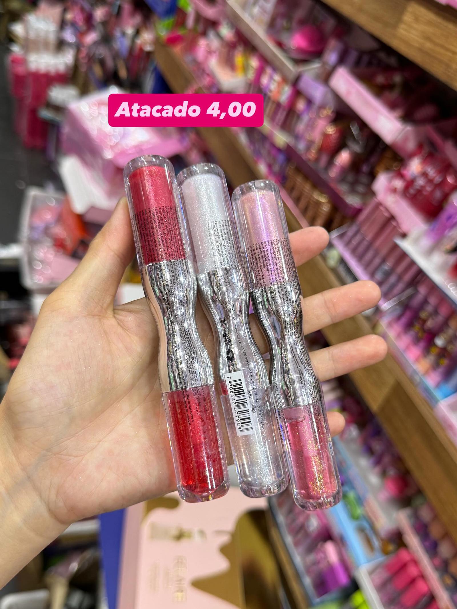 Lip Gloss com Embalagem Metálica