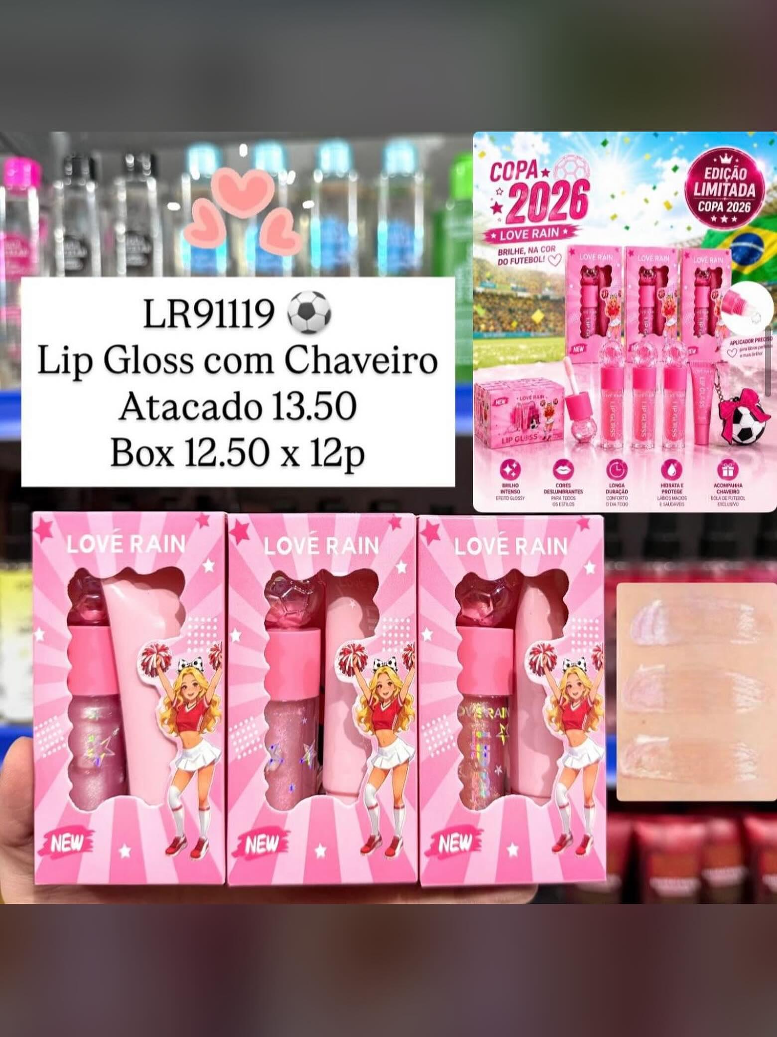 Lip Gloss com Chaveiro Love Rain Copa 2026