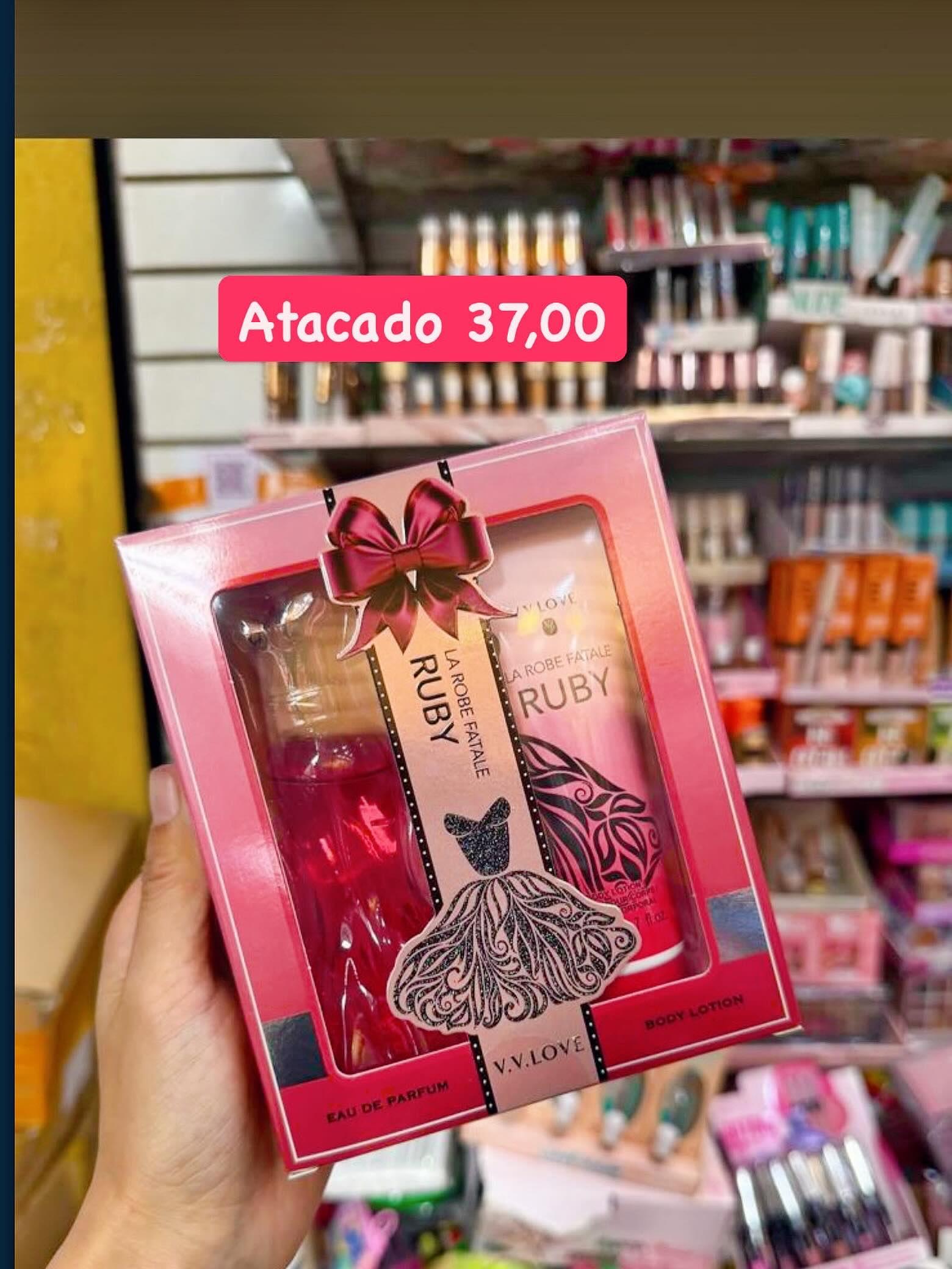 Kit La Robe Fatale Ruby V.V.LOVE Eau de Parfum + Body Lotion