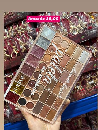 Paleta de Sombras Nude com Glitter