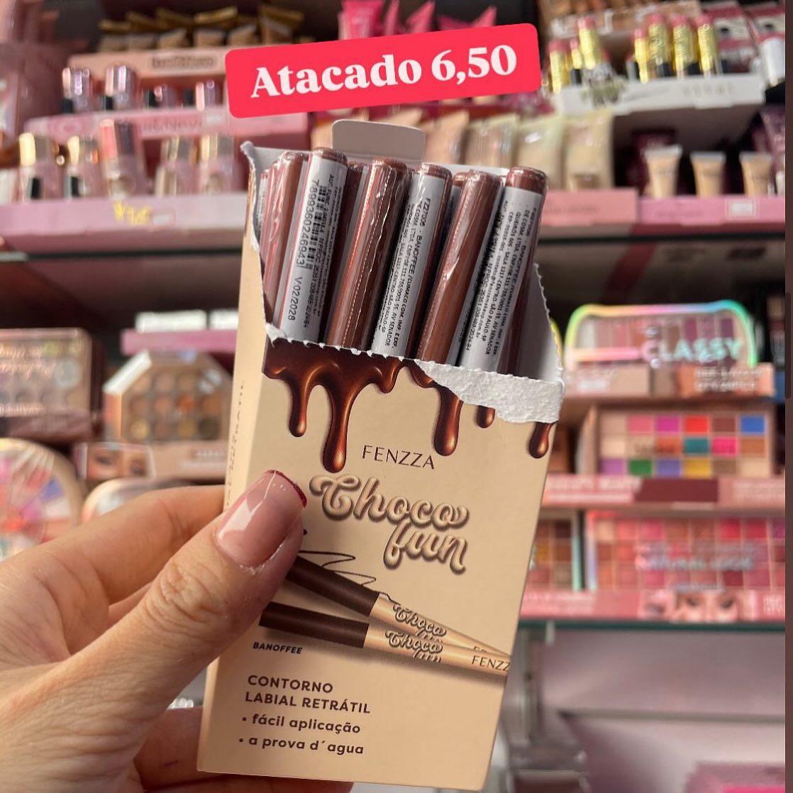 Contorno Labial Retrátil Choco Fun Fenzza — Banoffee