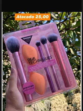 Kit de Pincéis e Esponjas Real Techniques Everyday Essentials